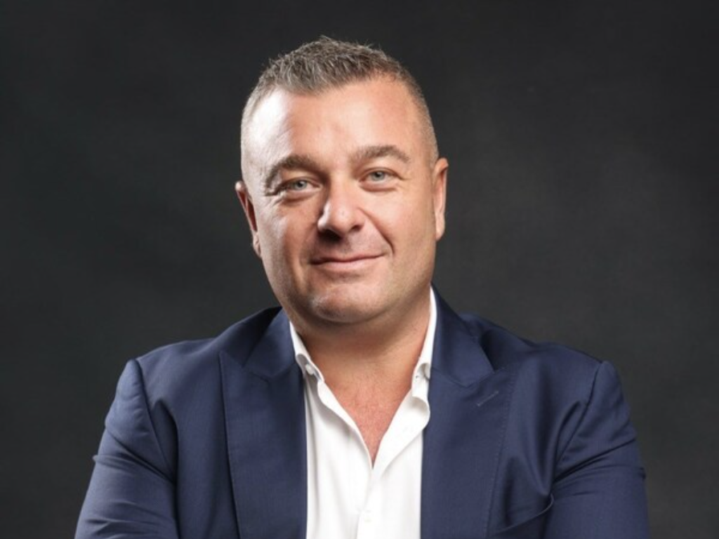 Giuseppe Porcelli has been appointed as Chairman of DomaCom, and the company has secured a private placement of $2 million